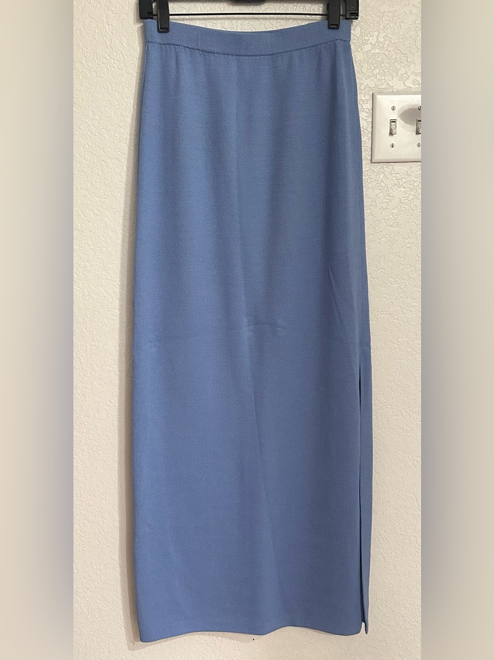 St. John  Women's Straight Knit Skirt